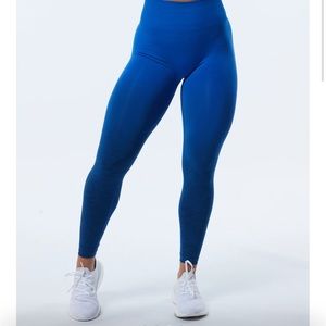 Alphalete Amplify XS Blue Ombré Leggings.